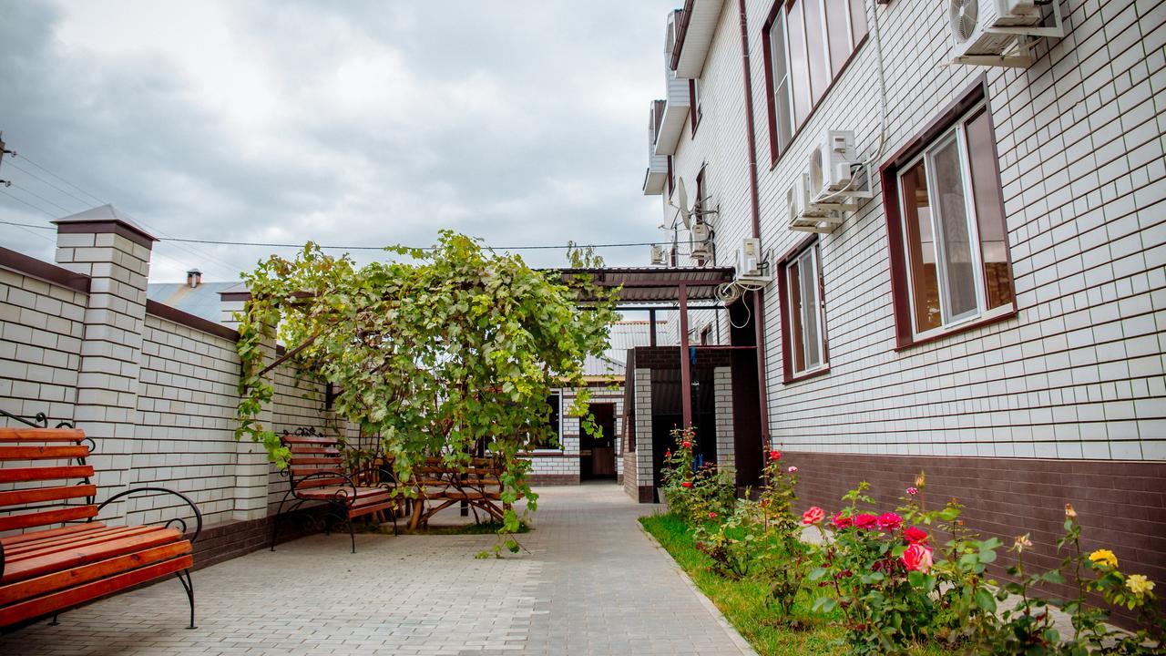 Elion Hotel Balakovo Dış mekan fotoğraf